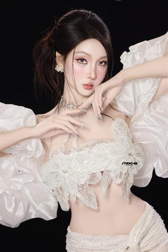 GLAMOUR #211